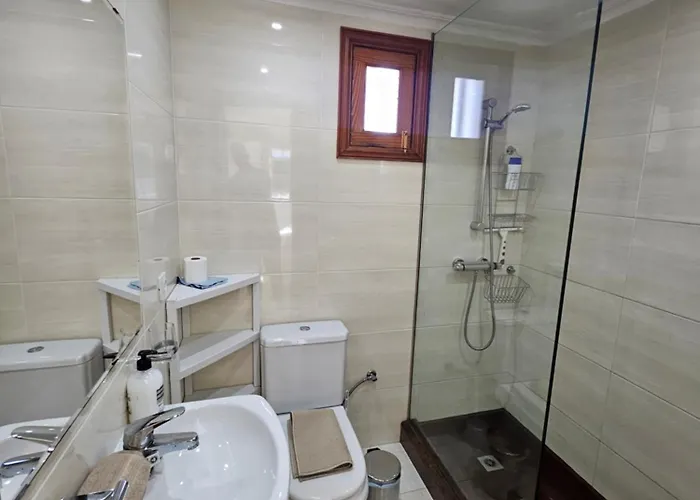 Casa Sanwasy Playa Bastian * 코스타 테기세